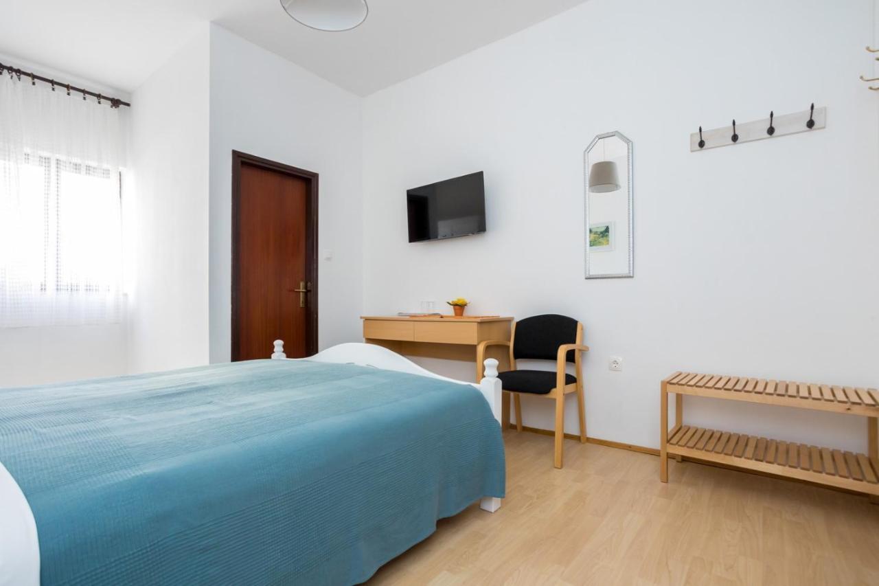 Dubasa B&B Vantacici Ngoại thất bức ảnh