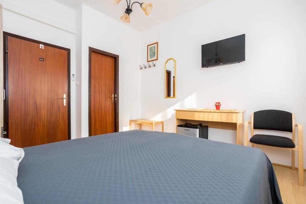 Dubasa B&B Vantacici Ngoại thất bức ảnh